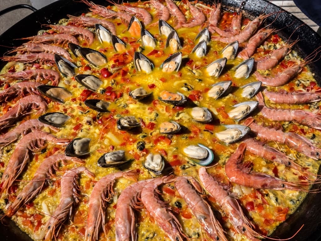 Les 5 meilleures poêles à paella – Guide complet