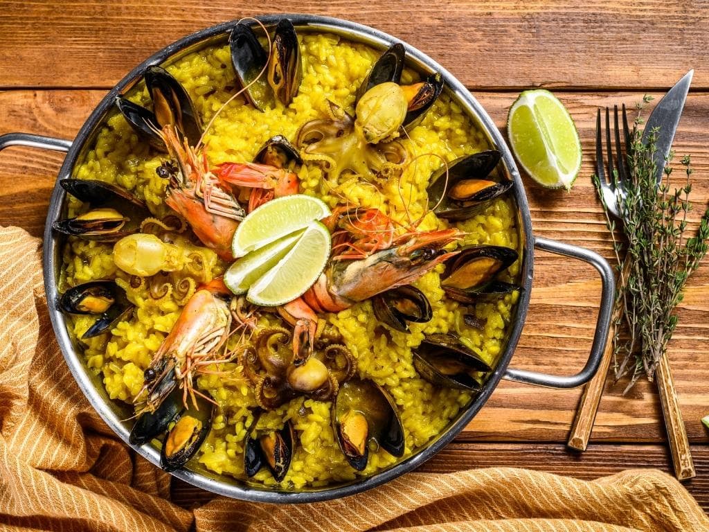 Paella avec fruits de mer