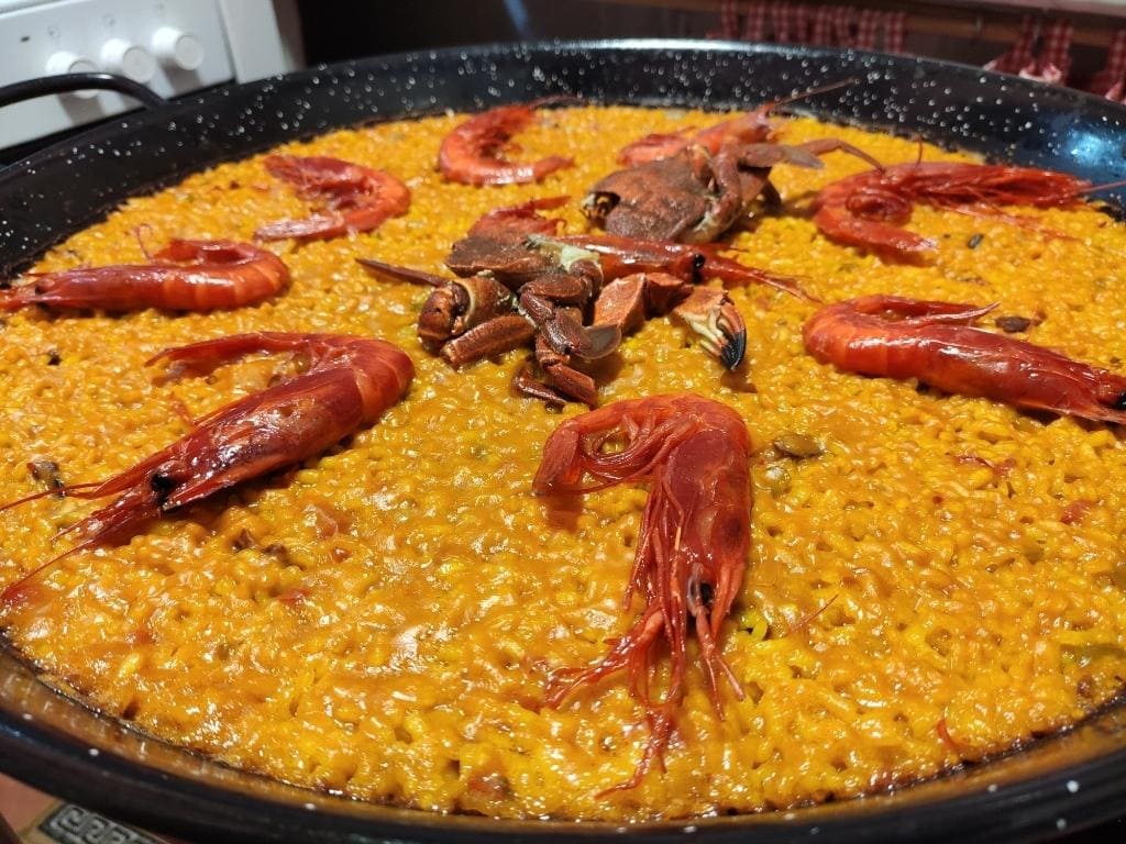 Paella avec crevettes